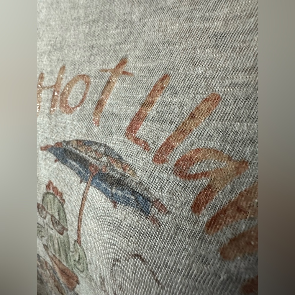 Democracy Beige Hot Llama T-Shirt - Size M - Picture 4 of 13